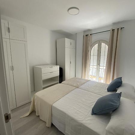 Apartamento Carihuela ตอร์เรโมลิโนส ภายนอก รูปภาพ