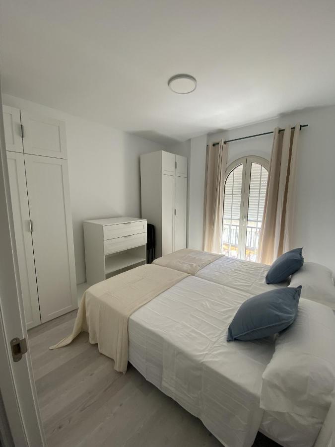 Apartamento Carihuela ตอร์เรโมลิโนส ภายนอก รูปภาพ